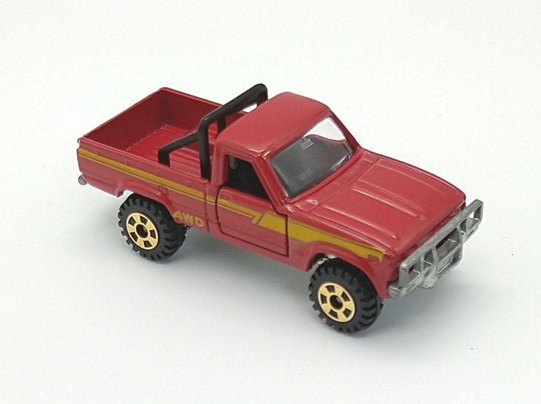 激レア！【美品絶版】トミカ　黒箱　NO.61　トヨタ　ハイラックス4WD