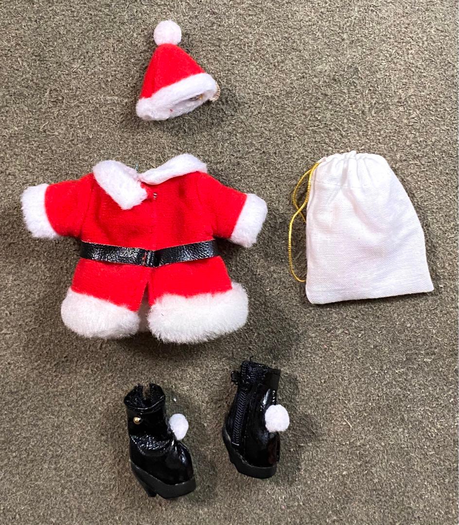 ハローキティ ドレスアップ コレクション マスコット 服 キャリーケース