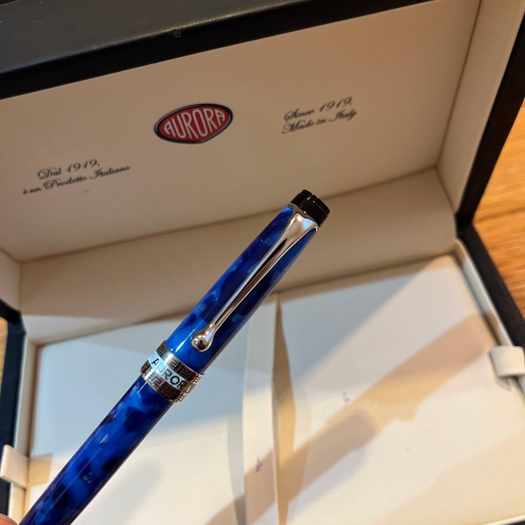 aurora アウロラ　オプティマ　青いマーブル模様 ボールペン