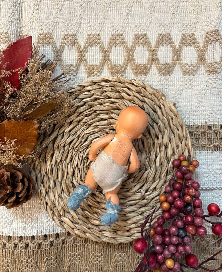 Hertwig ドイツ　アンティーク　ドール