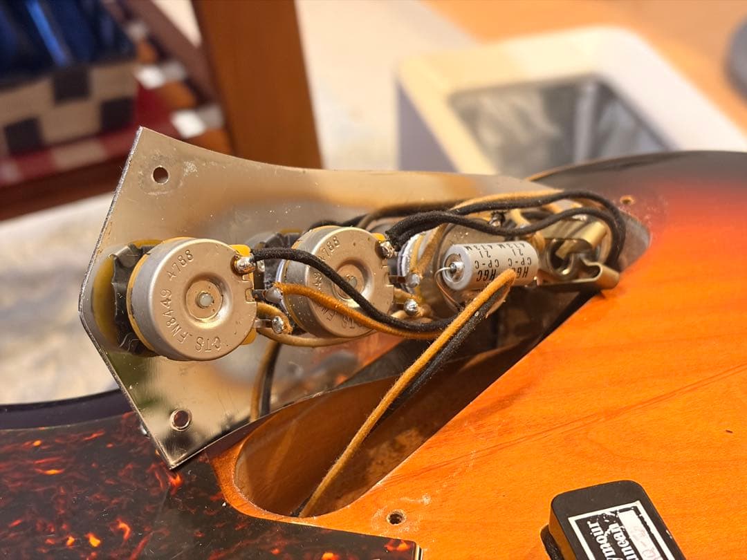 Edwards E-JB-128R/RE （ダンカンPU、レリックモデル）