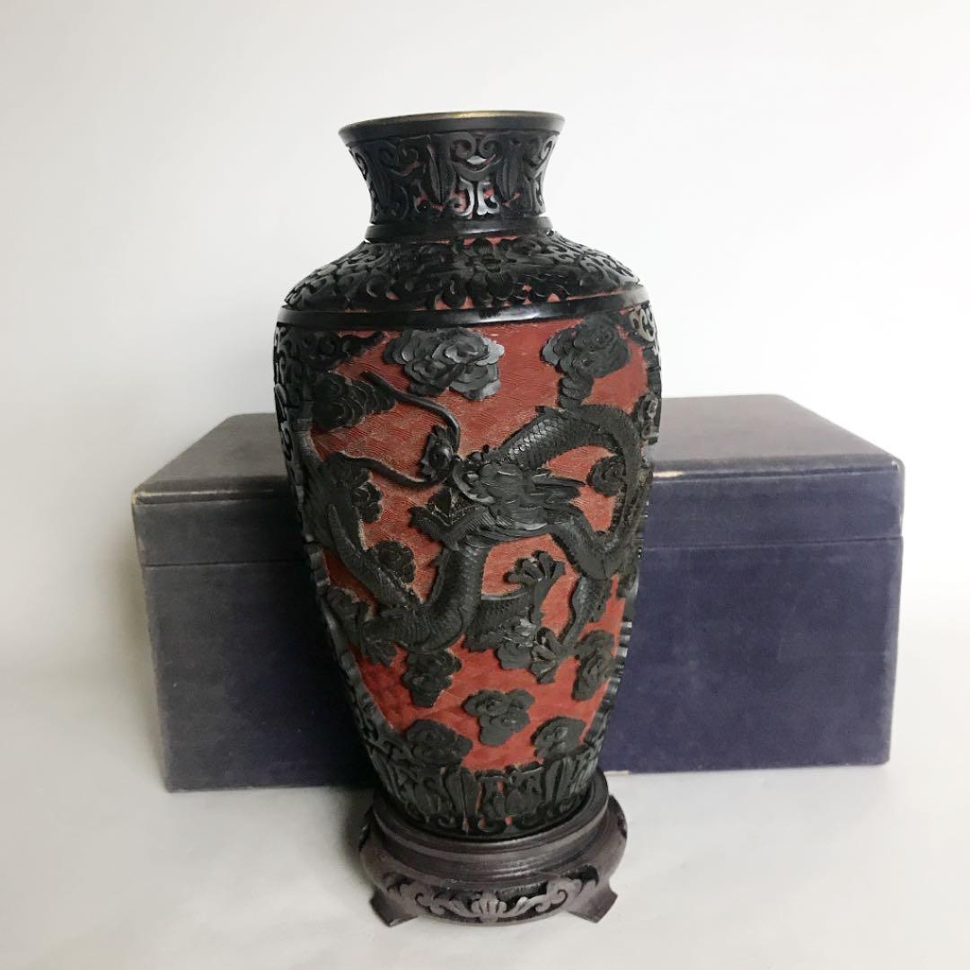 中国　黒堆朱　花瓶　雲龍文　骨董品