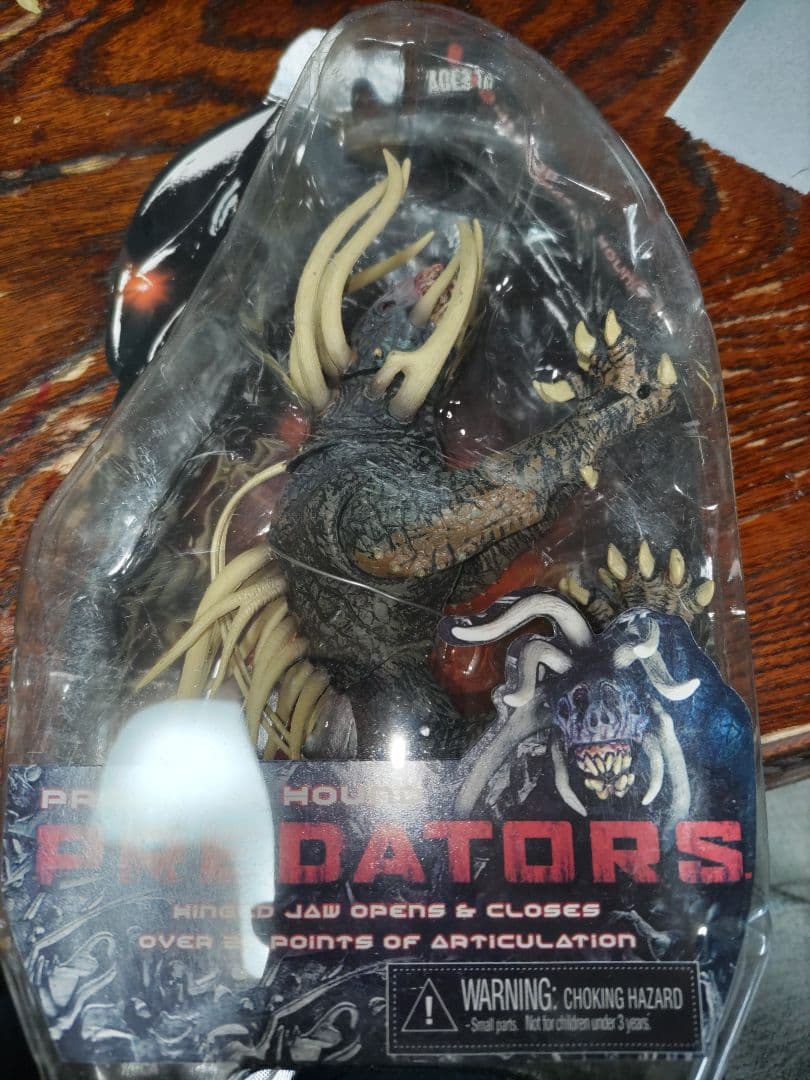 テ*ン様 NECA ネカ　プレデター　ドッグ　ハウンド　プレデターバッドランド