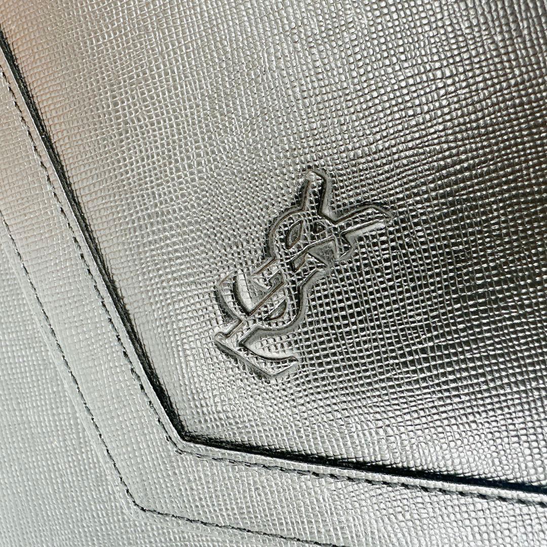 イヴサンローラン　ブラック　レザー　カサンドラロゴ　ワンショルダーバッグ　黒