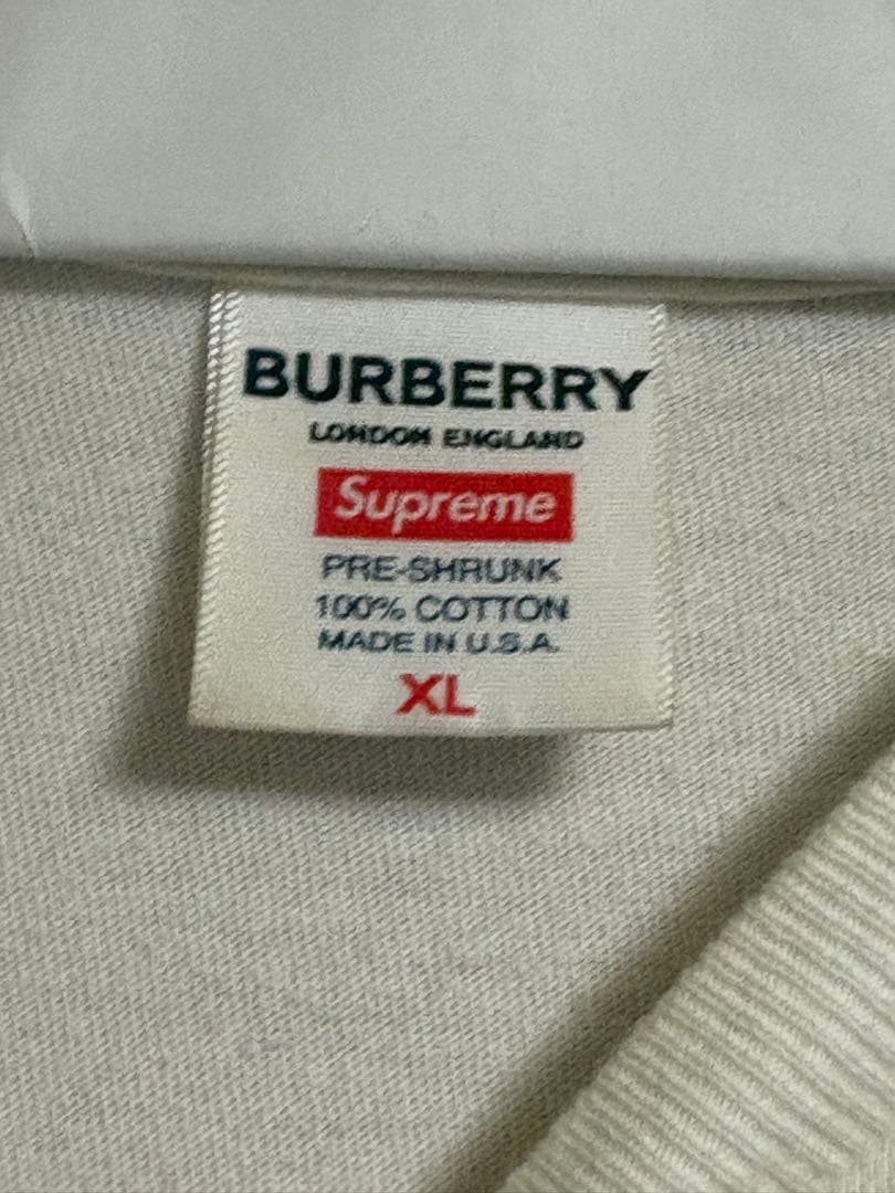 Burberry × supreme tシャツ