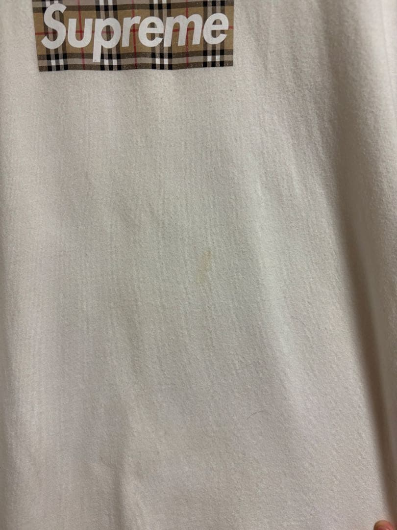 Burberry × supreme tシャツ