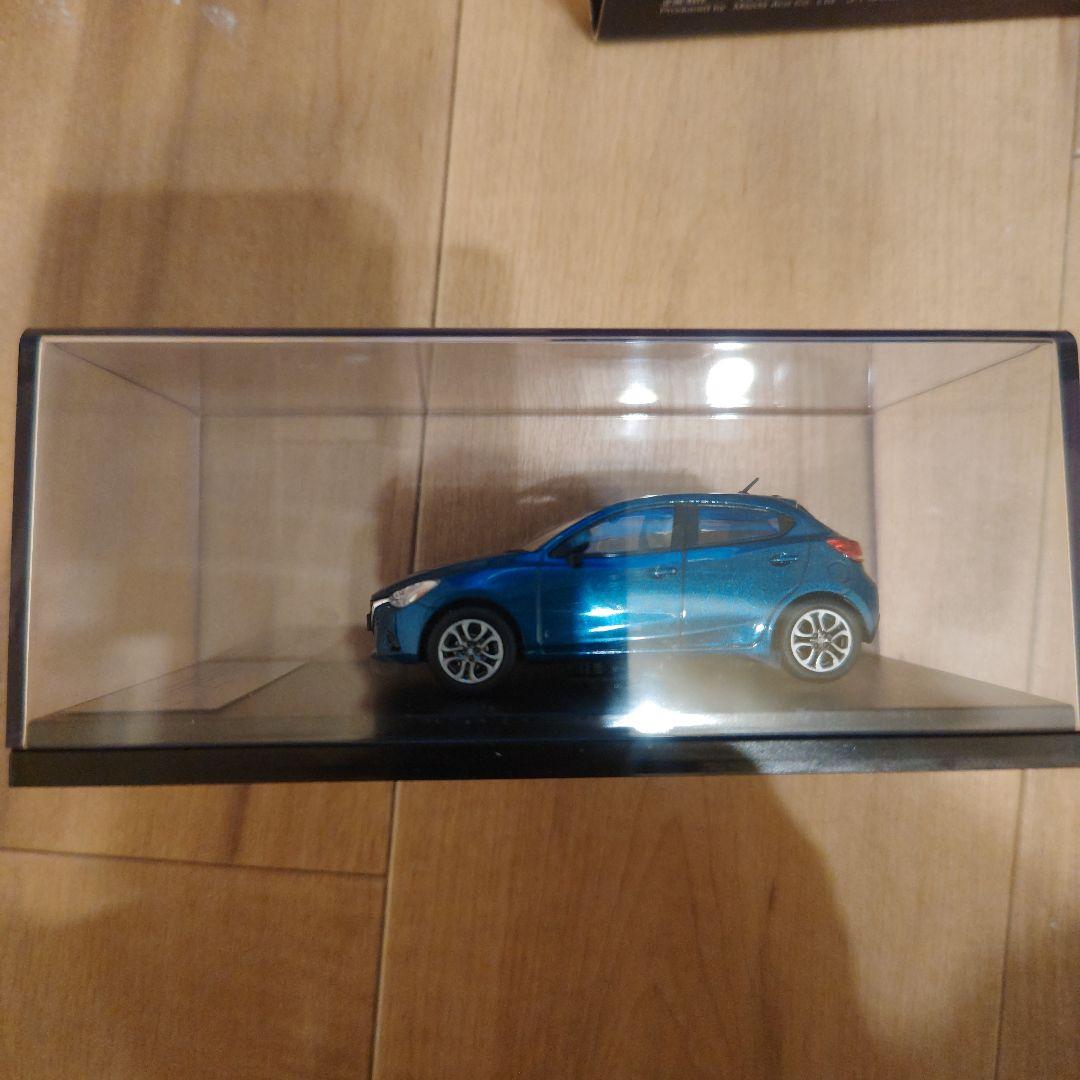 ☆非売品☆ マツダ デミオ　1/43 マツダ 特注 モデルカー