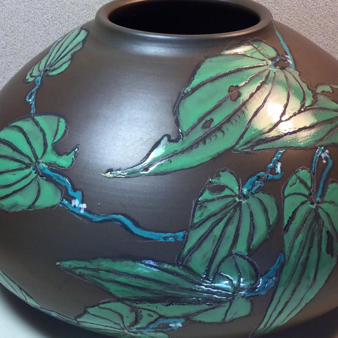 陶芸　手作り陶器　壷　自然薯図柄
