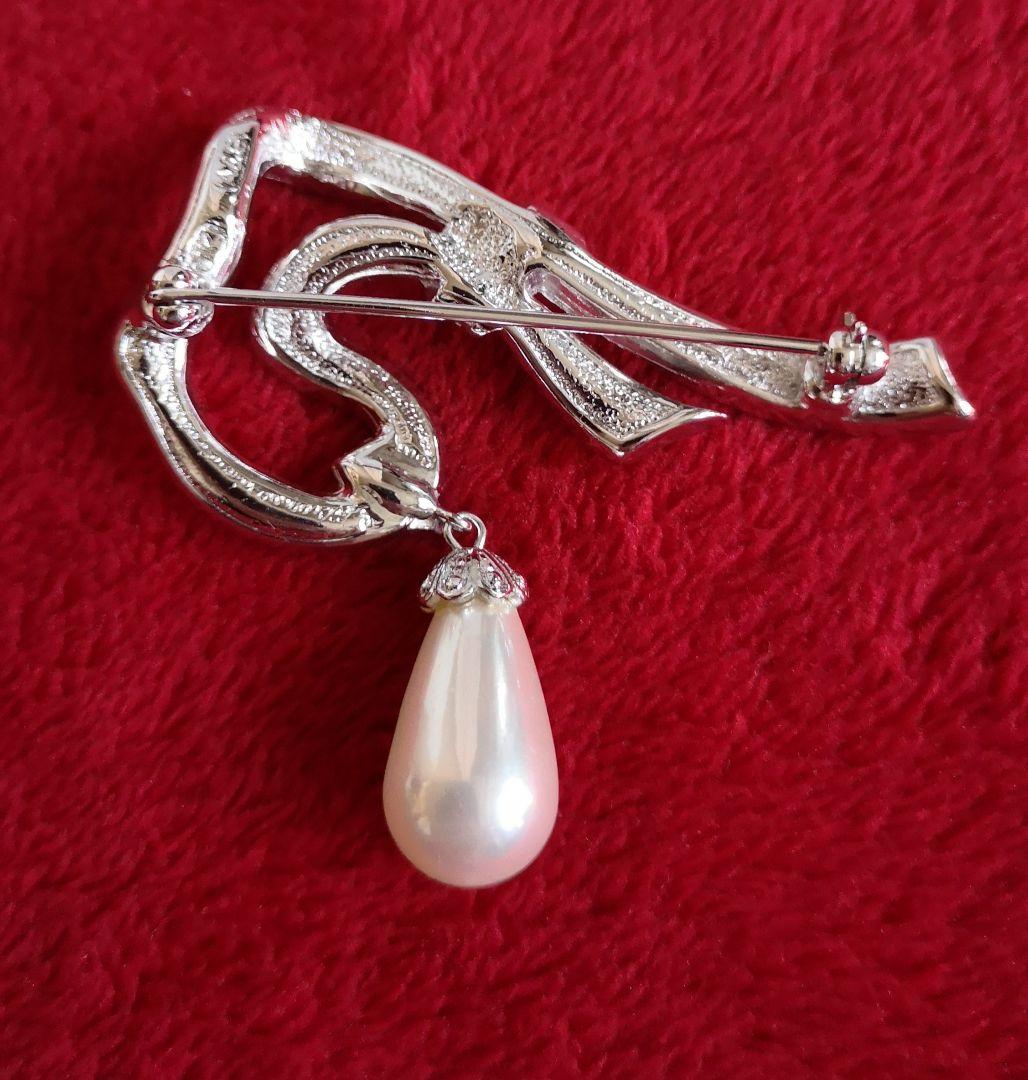 イギリス ヴィンテージ 希少 ブローチ A&S アシンメトリーリボン 968