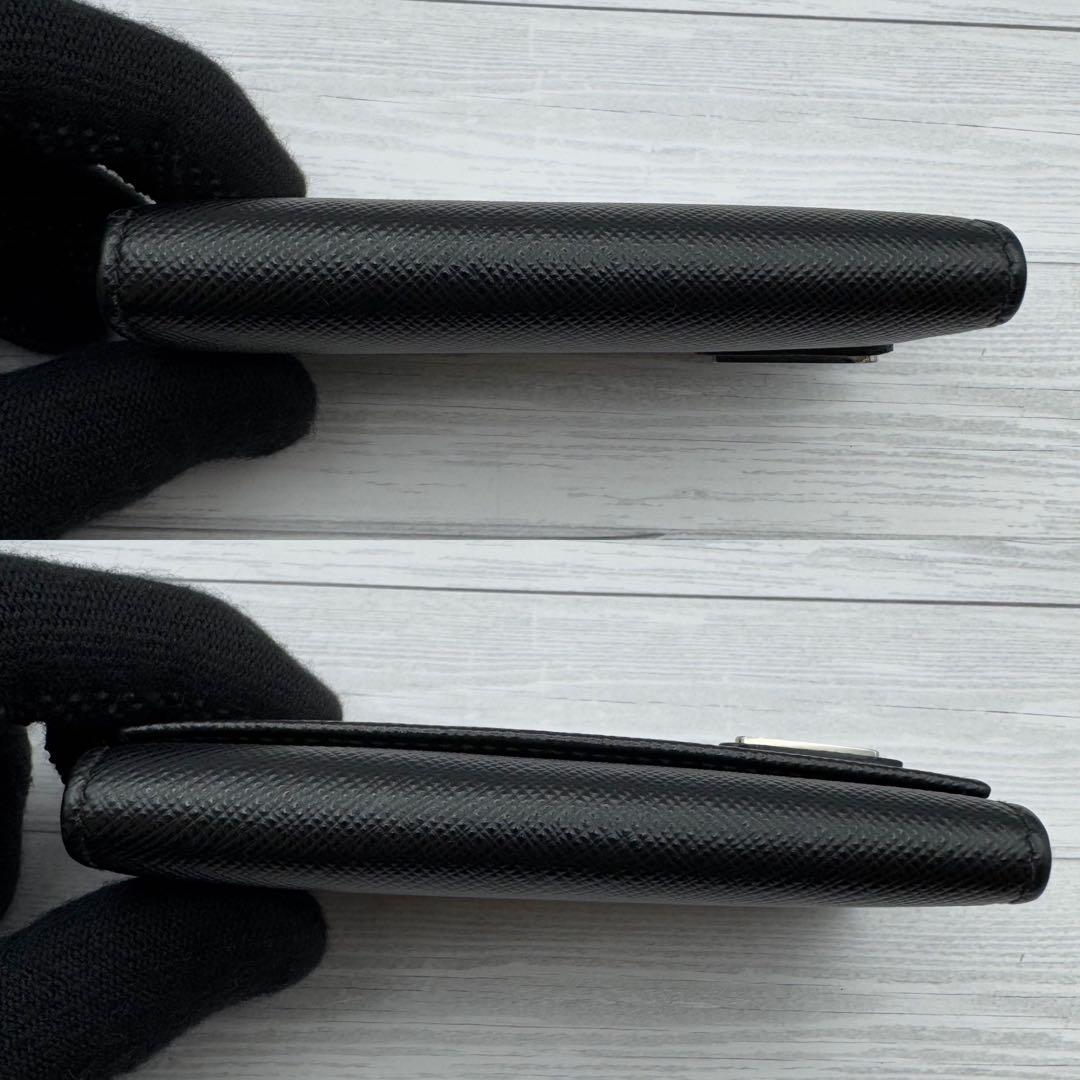 【美品】PRADA　キーケース　6連 三角ロゴ　 サフィアーノ ブラック