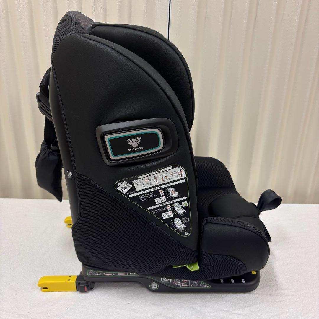 クリーニング済　☆美品☆　アップリカ　フォームフィット　ISOFIX　ブラック