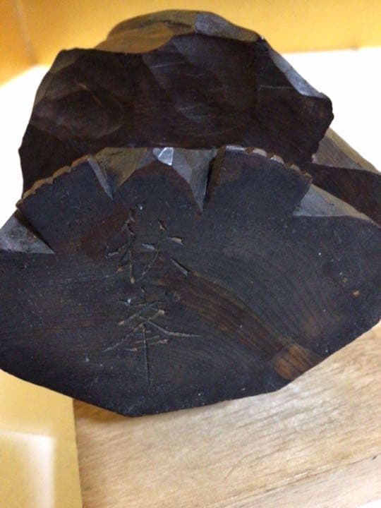 木彫　仏像？　いいお顔してます。。。