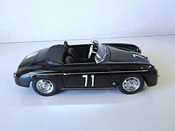特価 AUTOart (1/18) ポルシェ 356 Speedster