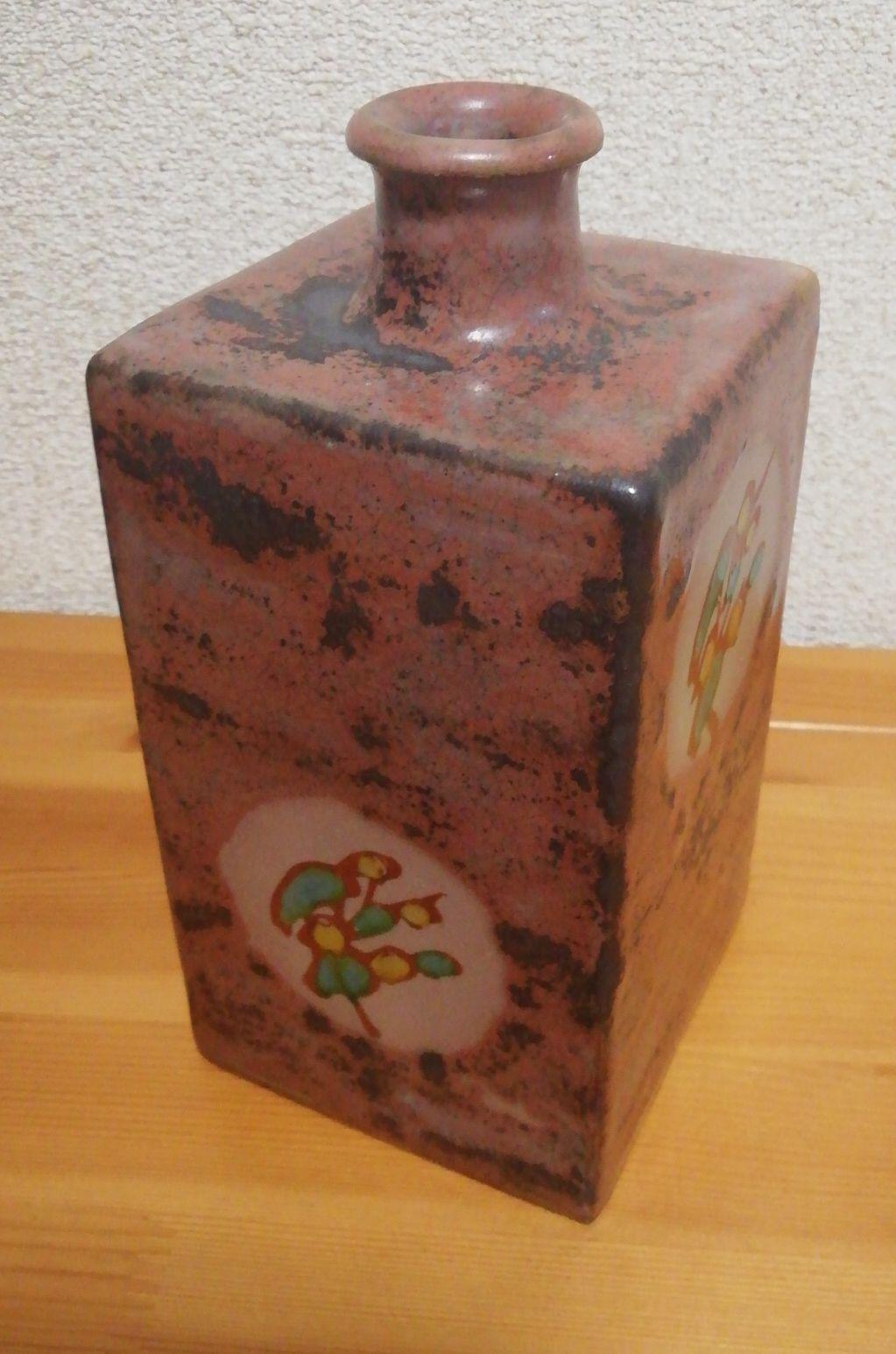 島岡達三作　象嵌　赤絵　草花文　花入　花瓶