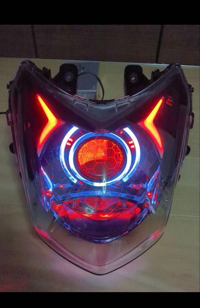 激レア　シグナス　ヘッドライト　色の変更可能‼️