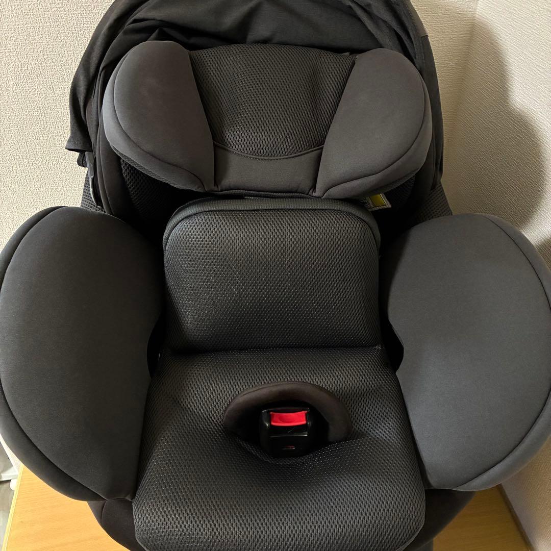 コンビ THE S ISOFIX ZC-690 ダークグレー チャイルドシート