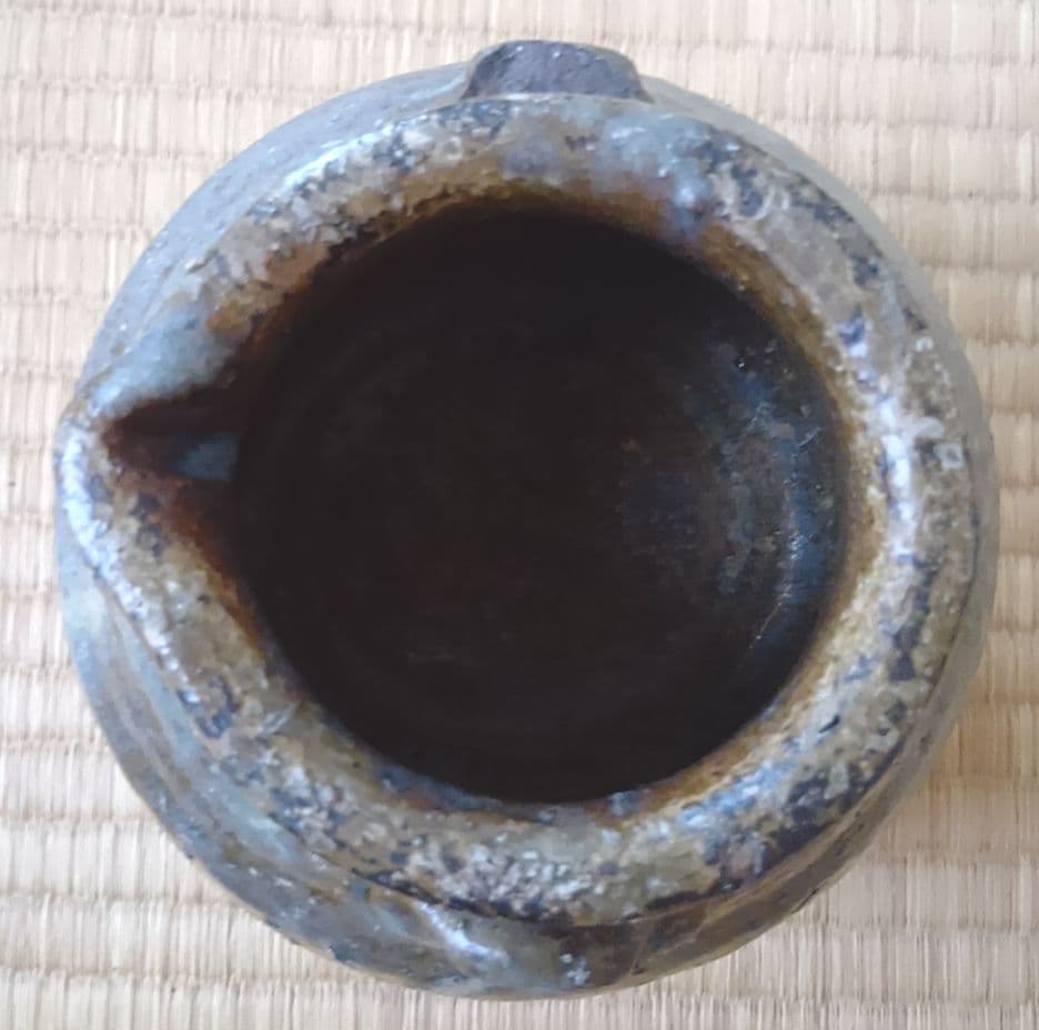 骨董品 古瀬戸風 小壺 油壺 耳付 古陶器 茶道具 アンティーク 片口壺