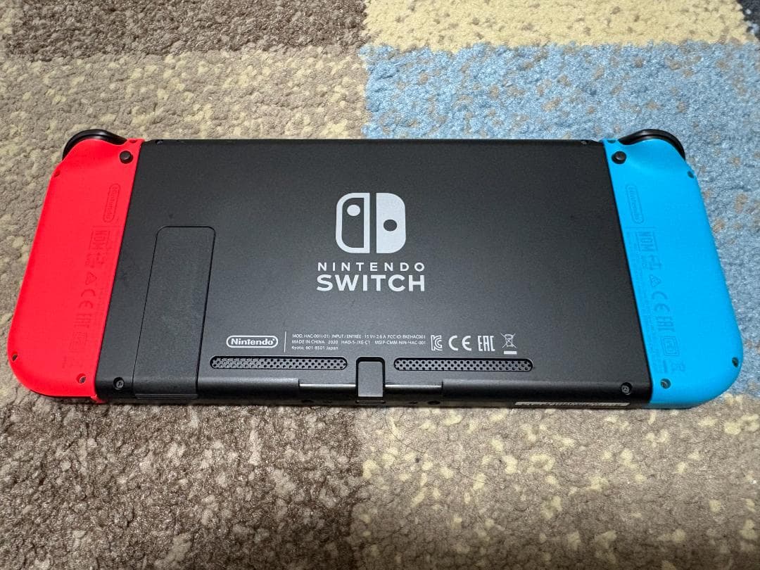 Nintendo Switch/任天堂 スイッチ 本体 青/赤 ブルー/レッド