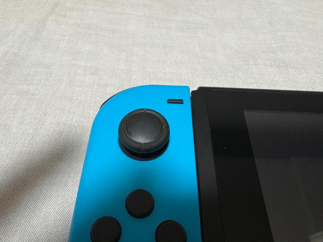 Nintendo Switch/任天堂 スイッチ 本体 青/赤 ブルー/レッド