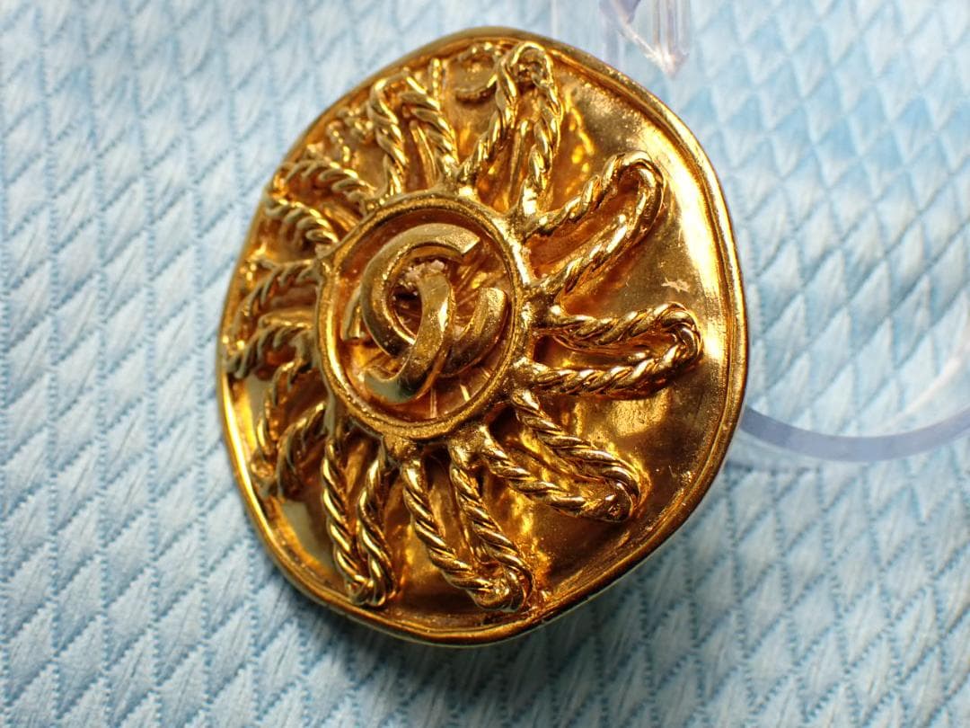 ●CHANEL シャネル●ブローチ●1994年秋冬●45.8 x 46.3 mm