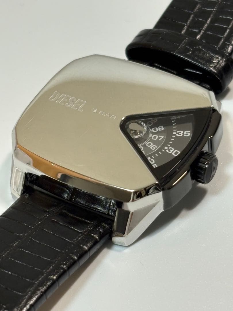 【美品】DIESEL ディーゼル D.V.A DZ-2153 革ベルトブラック