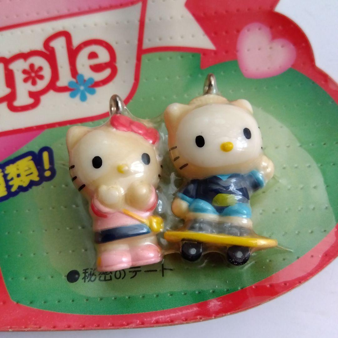 ハローキティ　非売品　マスコット