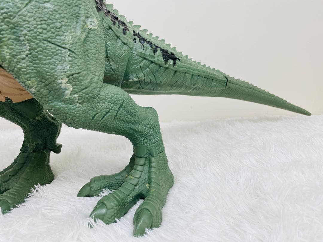 【極美品】ジュラシックワールド ギガノトサウルス GWD68 全長99cm