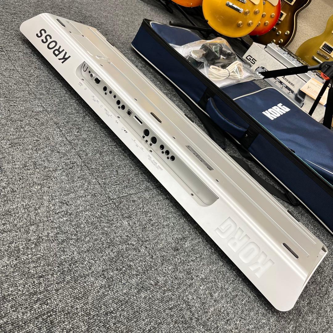 【11425】 KORG kross2 61鍵 シンセサイザー ホワイト