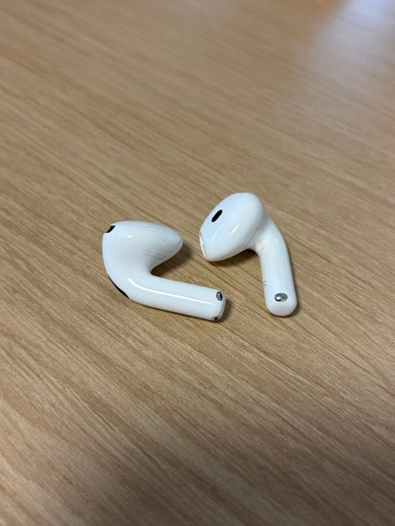 AirPods4 ノイズキャンセリング機能搭載　ワイヤレスイヤホン 本体