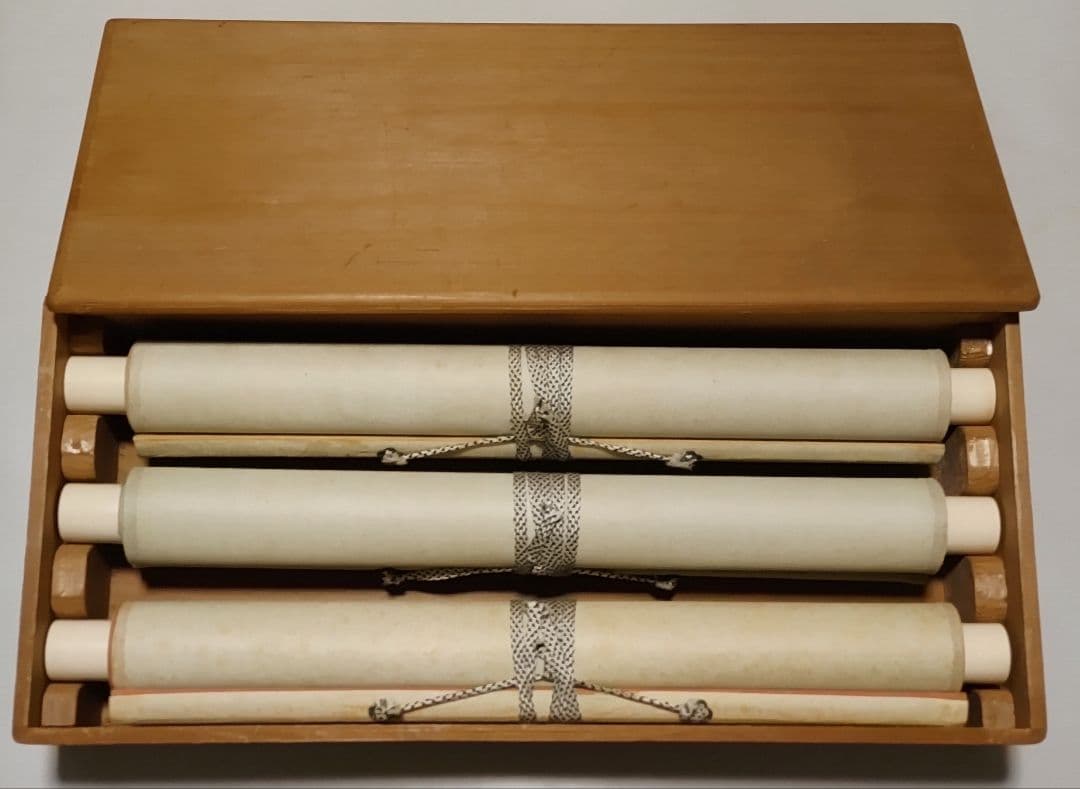 ご希望額まで値下げ～@ 浮世絵美人画 歌麿 印刷掛軸3本セット＋オマケ木箱