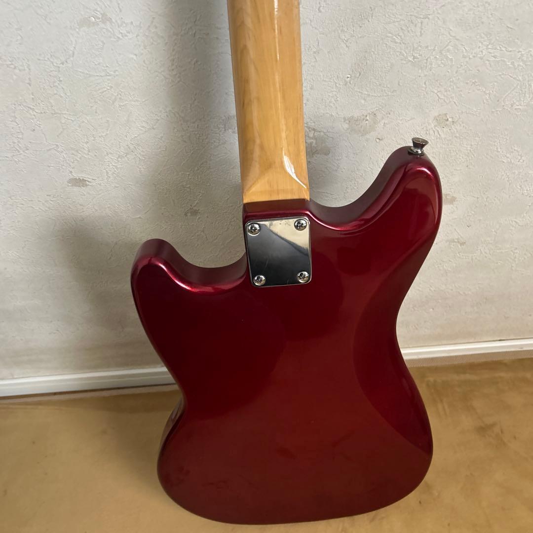 レッドエレキギター