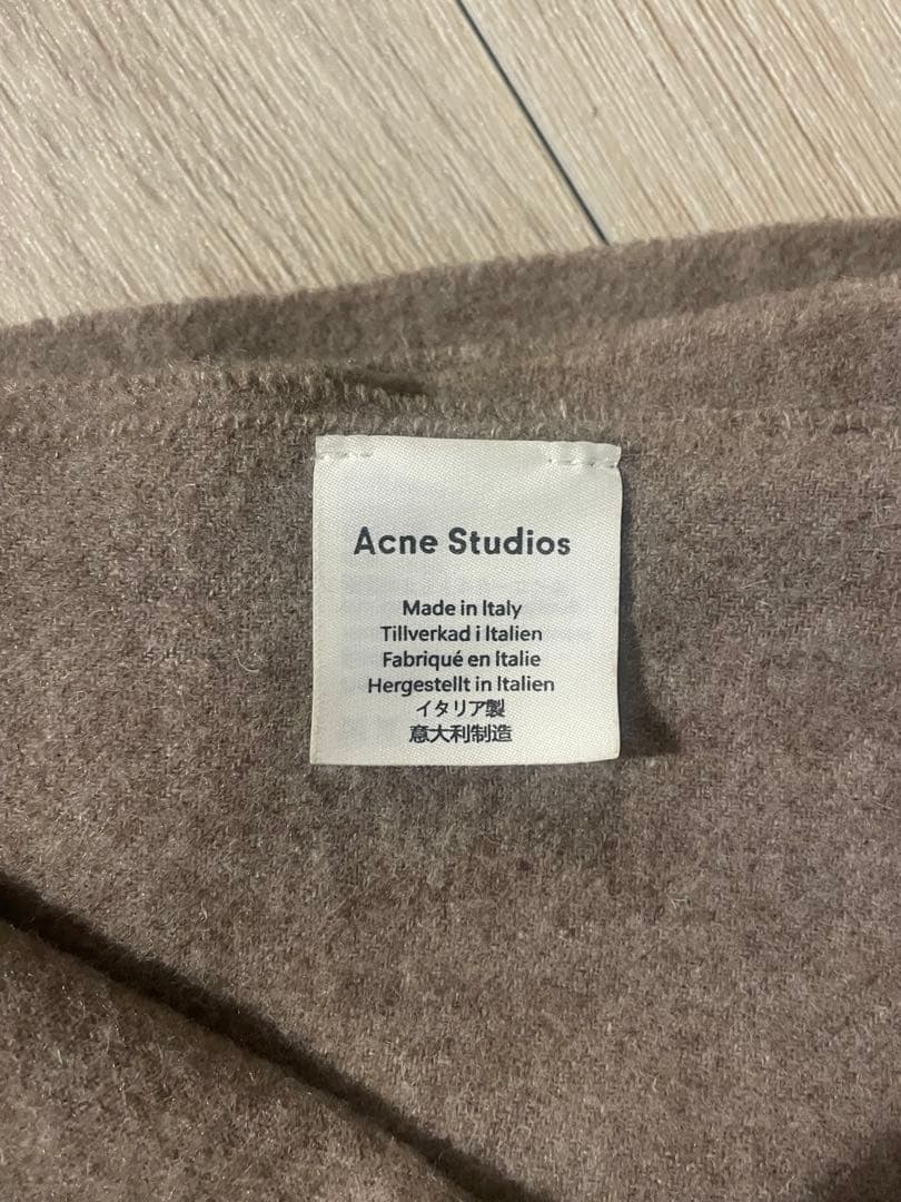 【ワンコ氏】Acne Studios ベージュ マフラー フリンジ付き