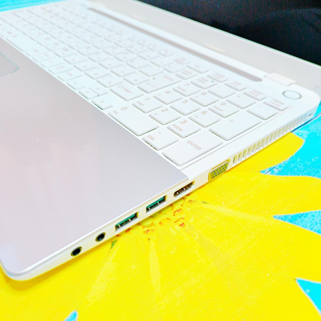 美品✨SSD240GB×i3で快適♪初心者女性向け 設定済ノートPC Win11