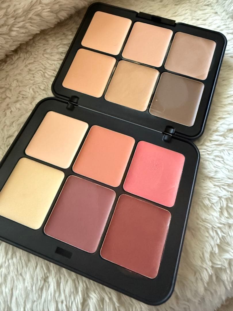 メイクアップフォーエバー　HDスキン エッセンシャルパレット H0.1