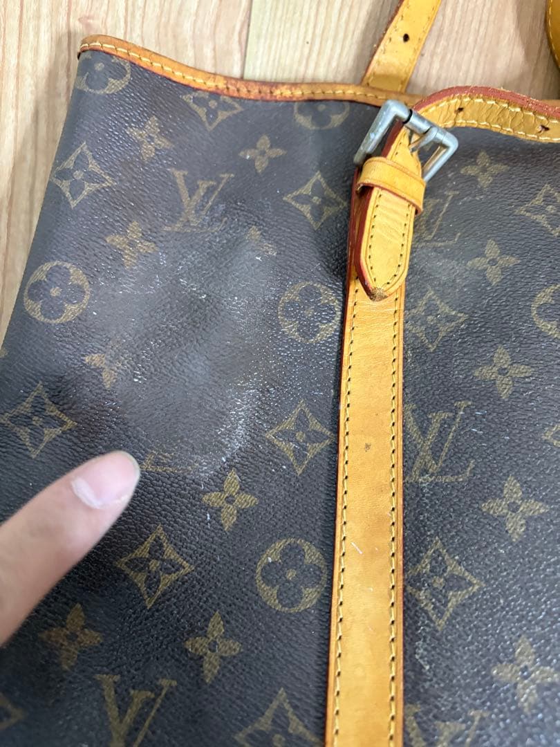 ヴィトン　ショルダーバック