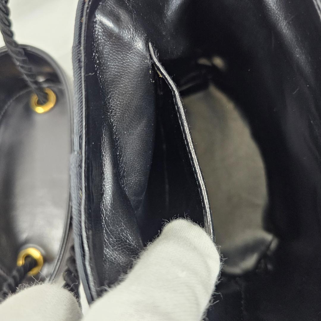 ✨美品✨フェラガモ 斜め掛けショルダーバッグ ミニ タッセル 黒✨