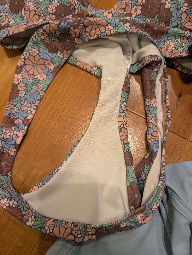 ROXY ビキニとラッシュガードセット