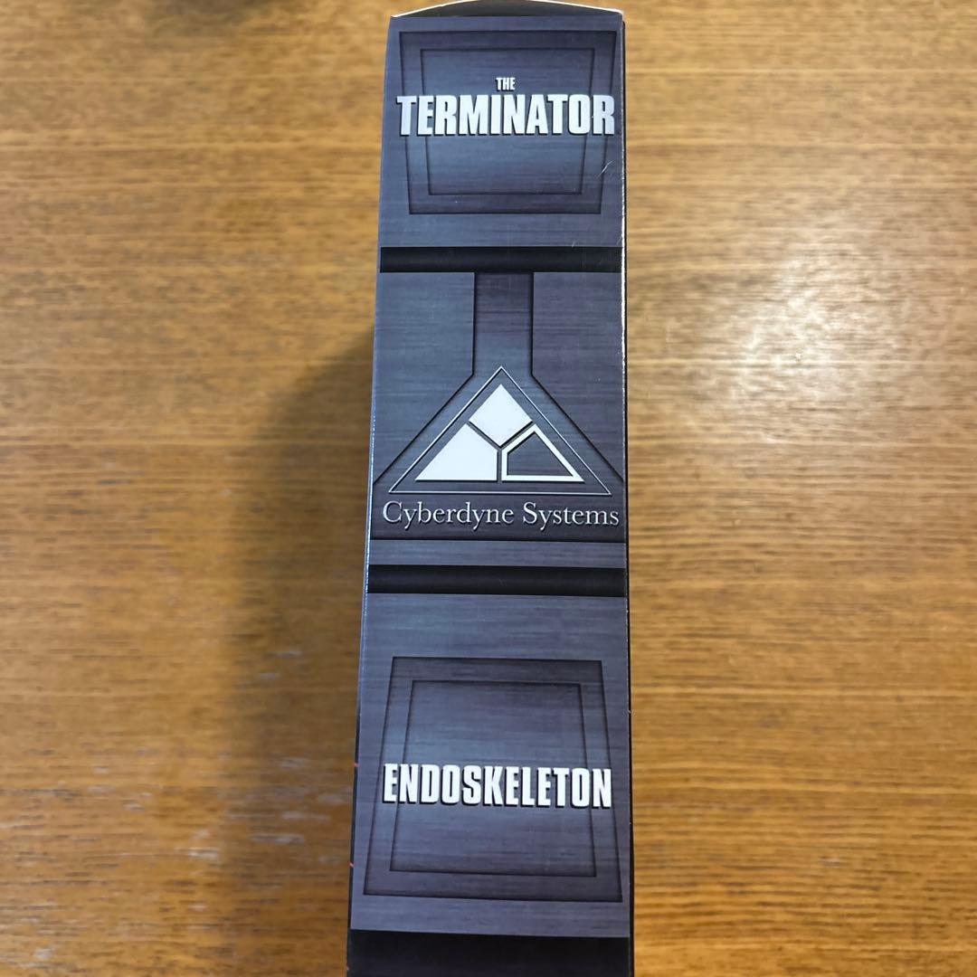 T-800 エンドスケルトン 「ターミネーター」 7インチ アクションフィギュア