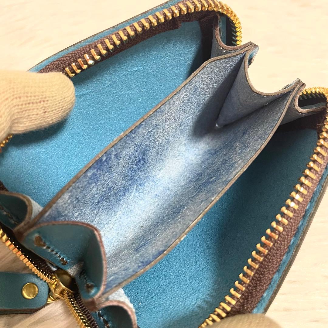 限定色/ヘルツ　財布　コンパクト　ラウンドファスナー　セルリアンブルー　レザー