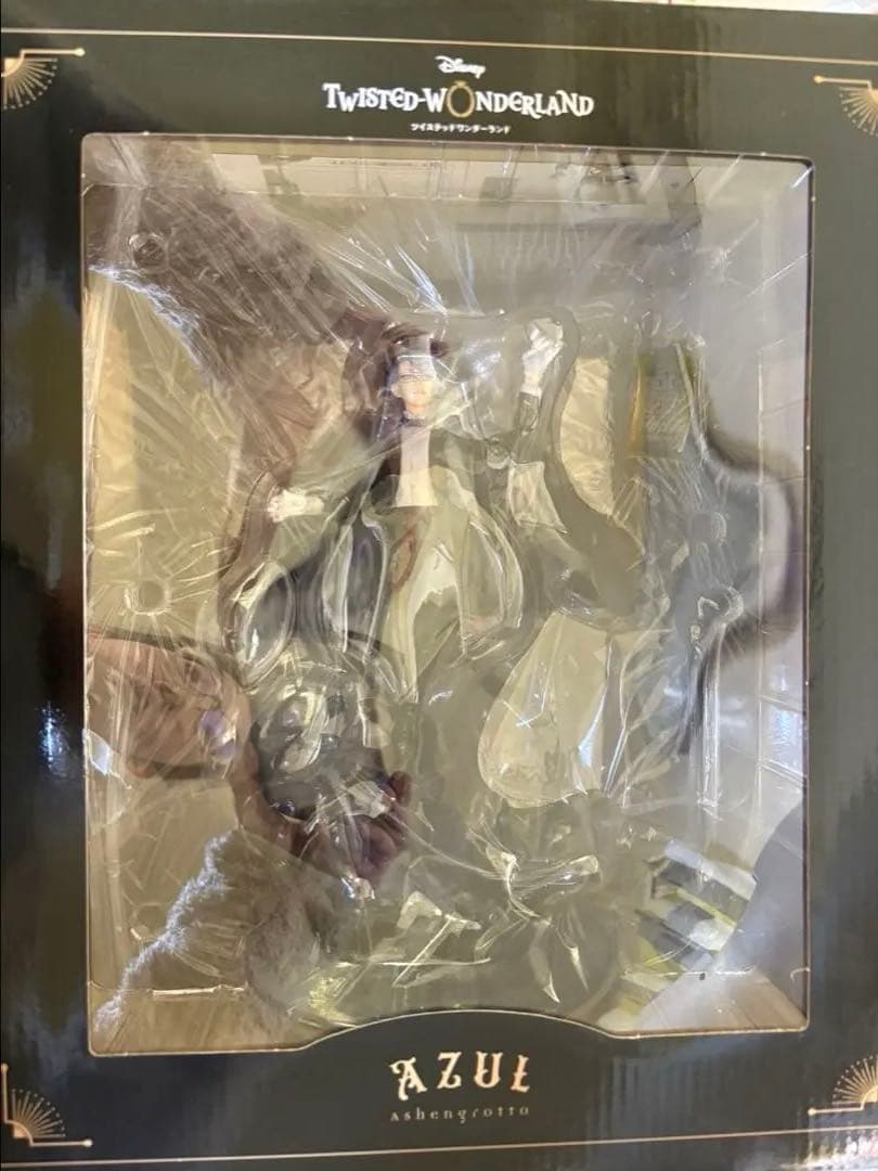 ツイステ アズール・アーシェングロット 1/8スケールフィギュア　缶バッチ