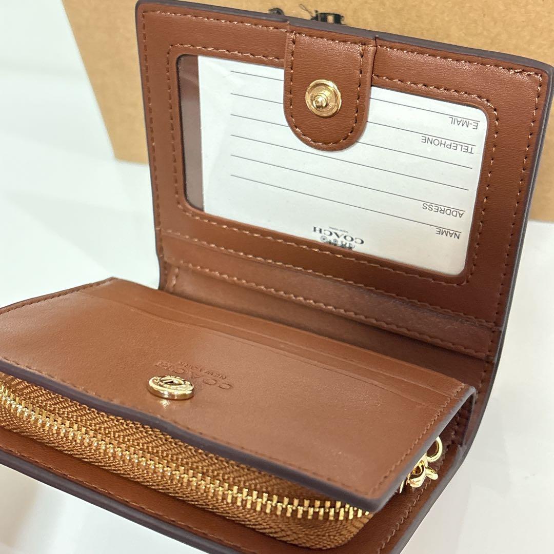 ✨新品未使用✨COACH コーチ 二つ折り 財布 ブラウン