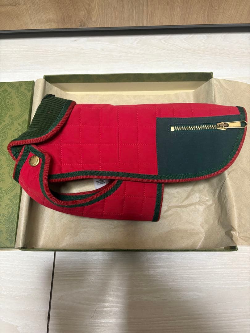 【未使用品】GUCCI グッチ　犬用コート　犬用品　xxsサイズ