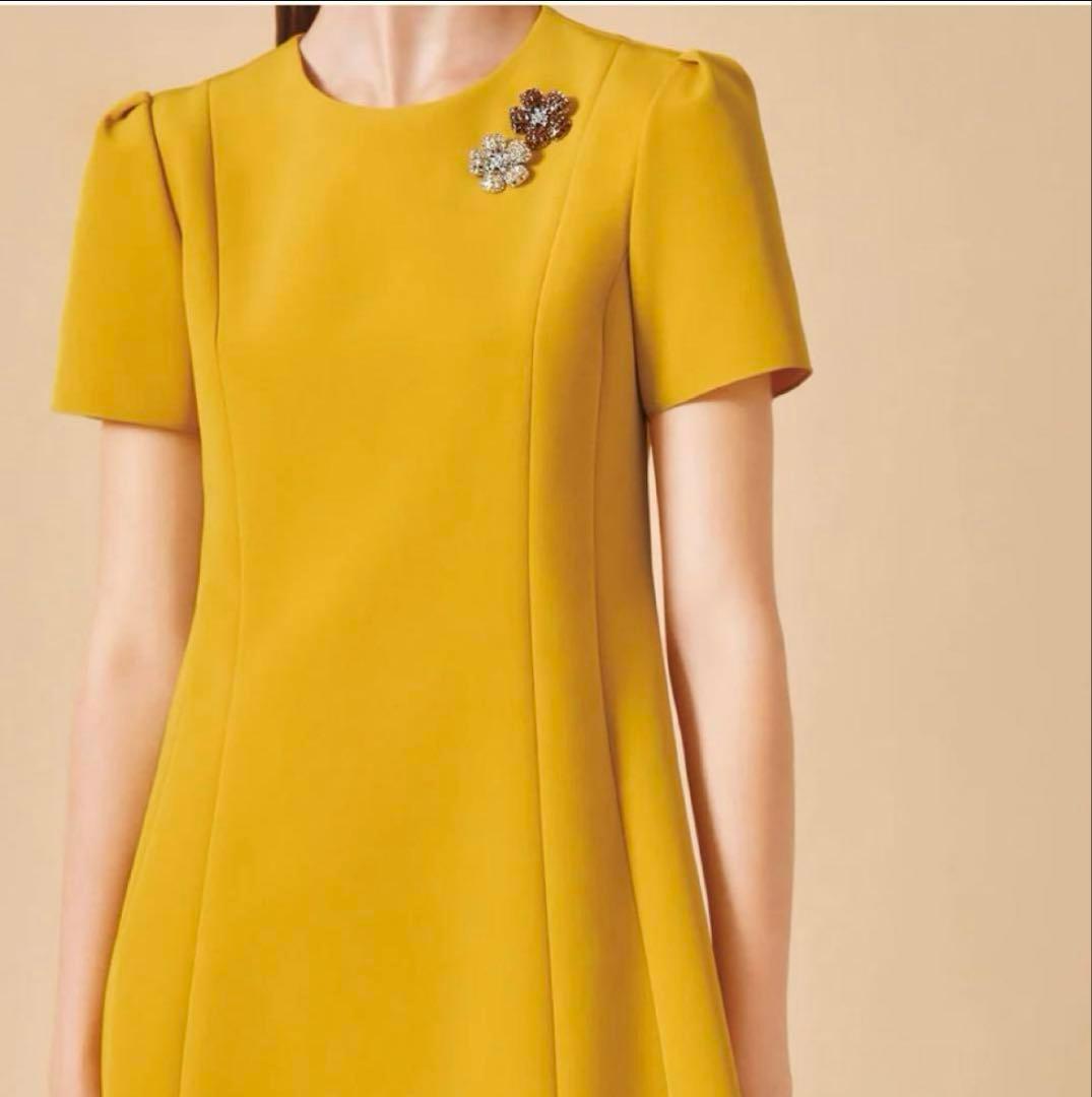 FOXEY 定番フラワー ブローチ ホワイト