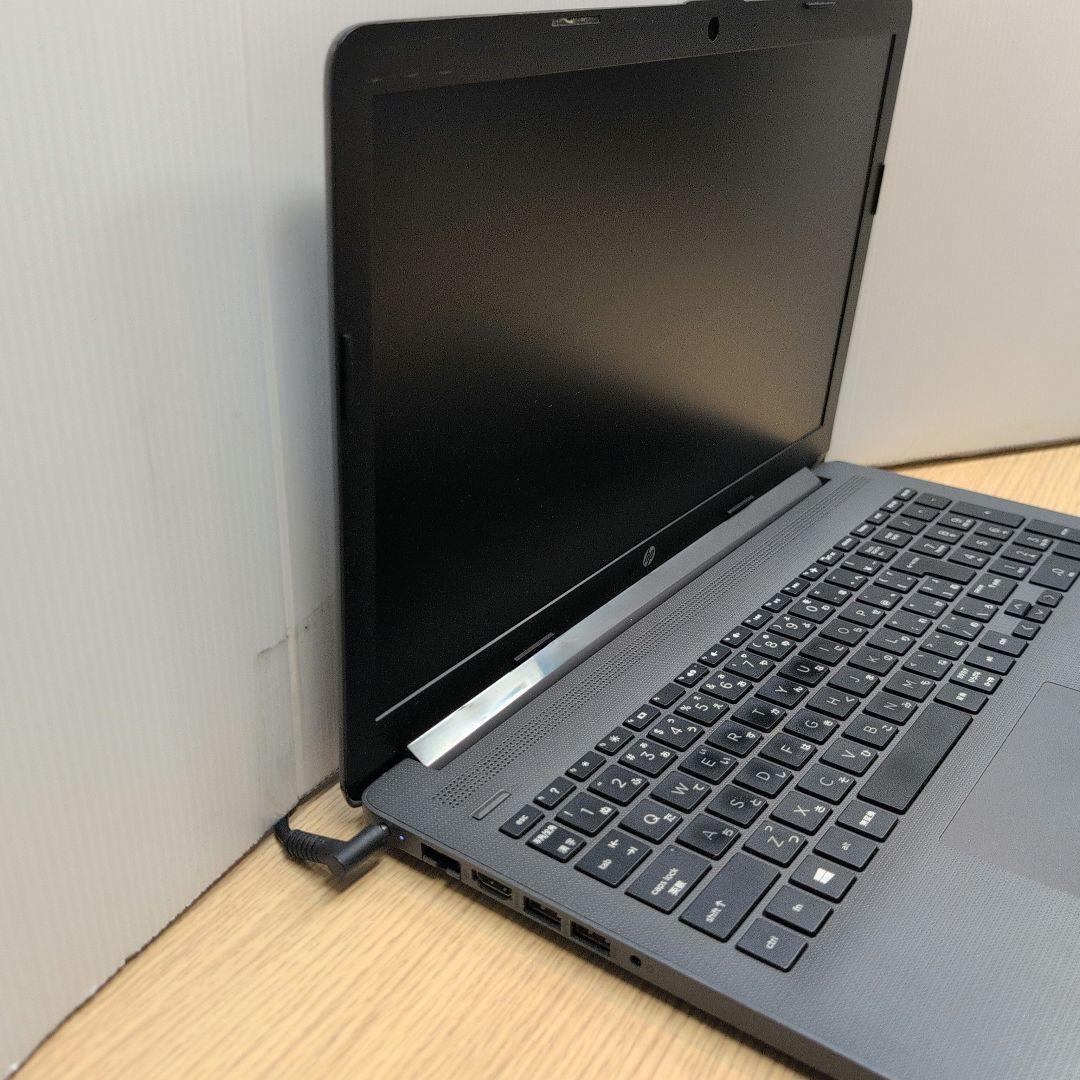 すぐ使えるノートパソコンSSDカメラ付き　　黒いパソコン