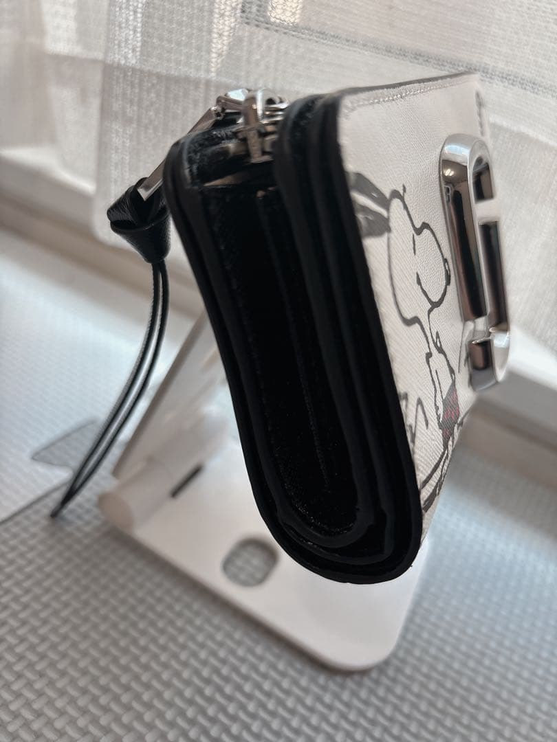 希少⭐️MARC JACOBS 二つ折り財布 PEANUTコラボ スヌーピー