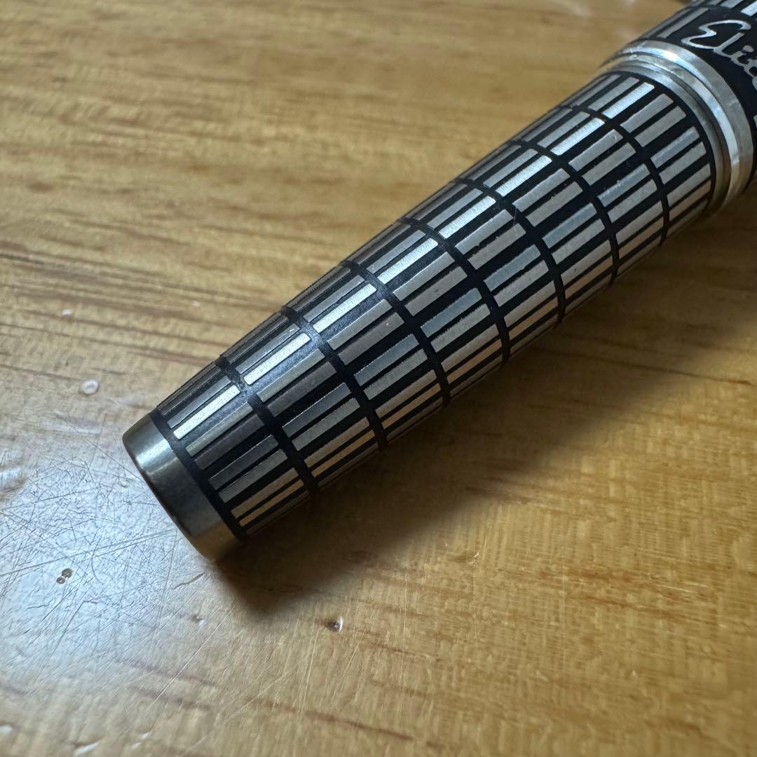 廃盤 パイロット Elite エリート 格子 万年筆 18K 750 F 蝕刻