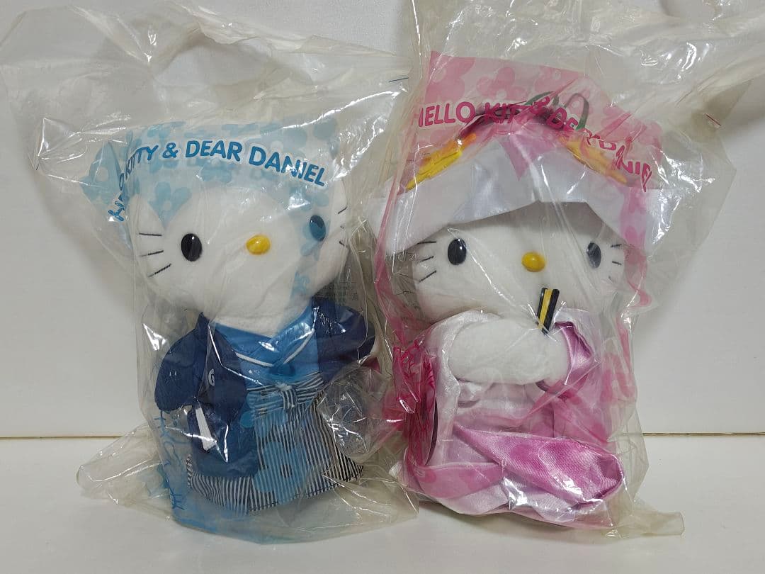 2000年品 完全未開封キティ＆ダニエル マクドナルド限定 4ペア