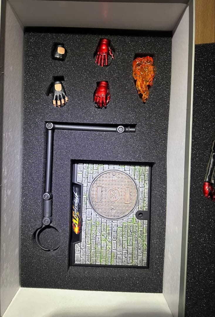 スタイリッシュフィギュア 黒いジャケット