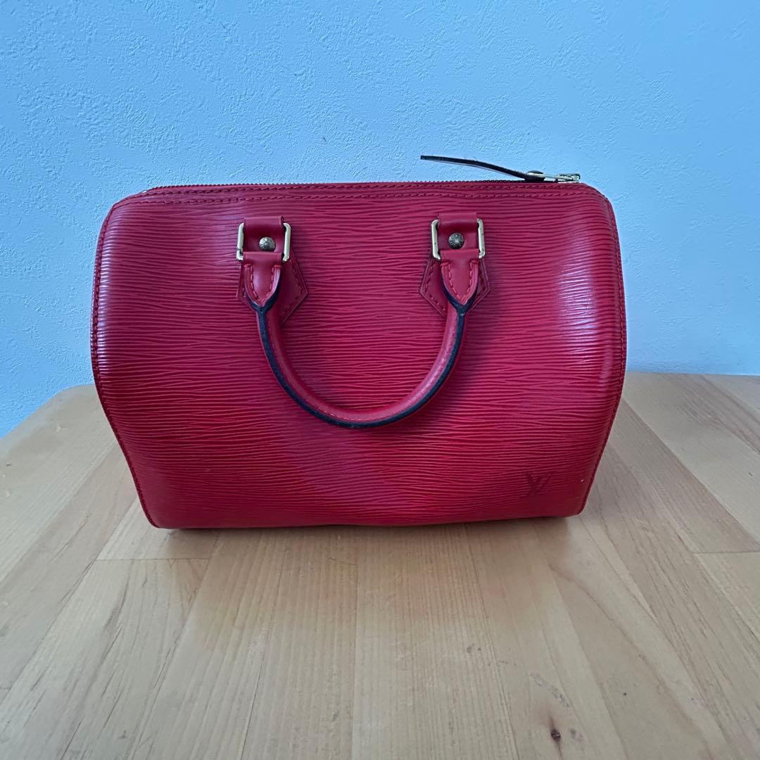 ルイヴィトン バッグ エピ レッド
