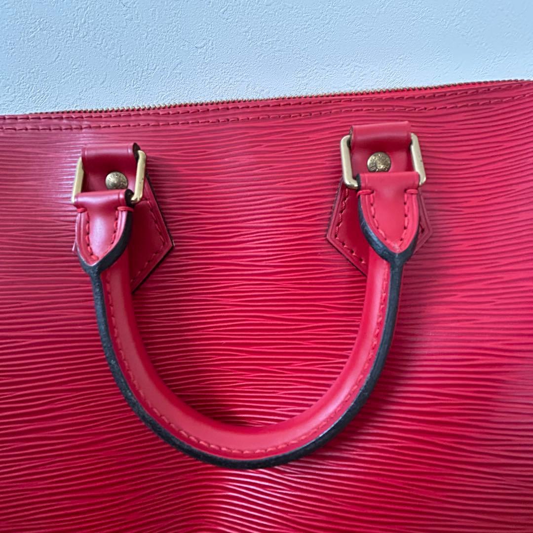 ルイヴィトン バッグ エピ レッド